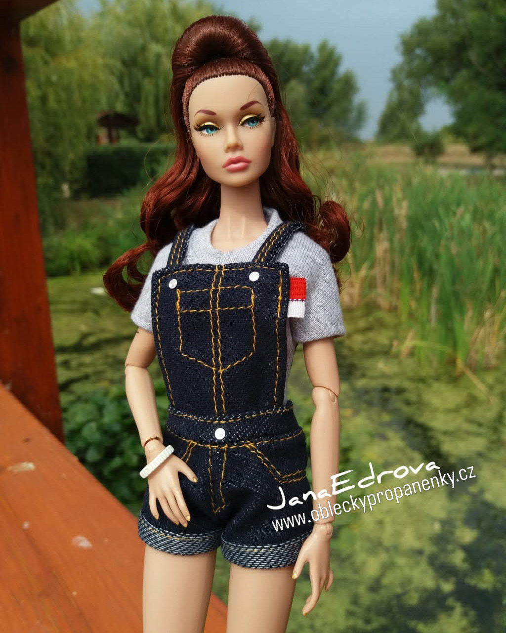 ĎŽÍNOVÉ LACLÁČE pro Barbie panenky