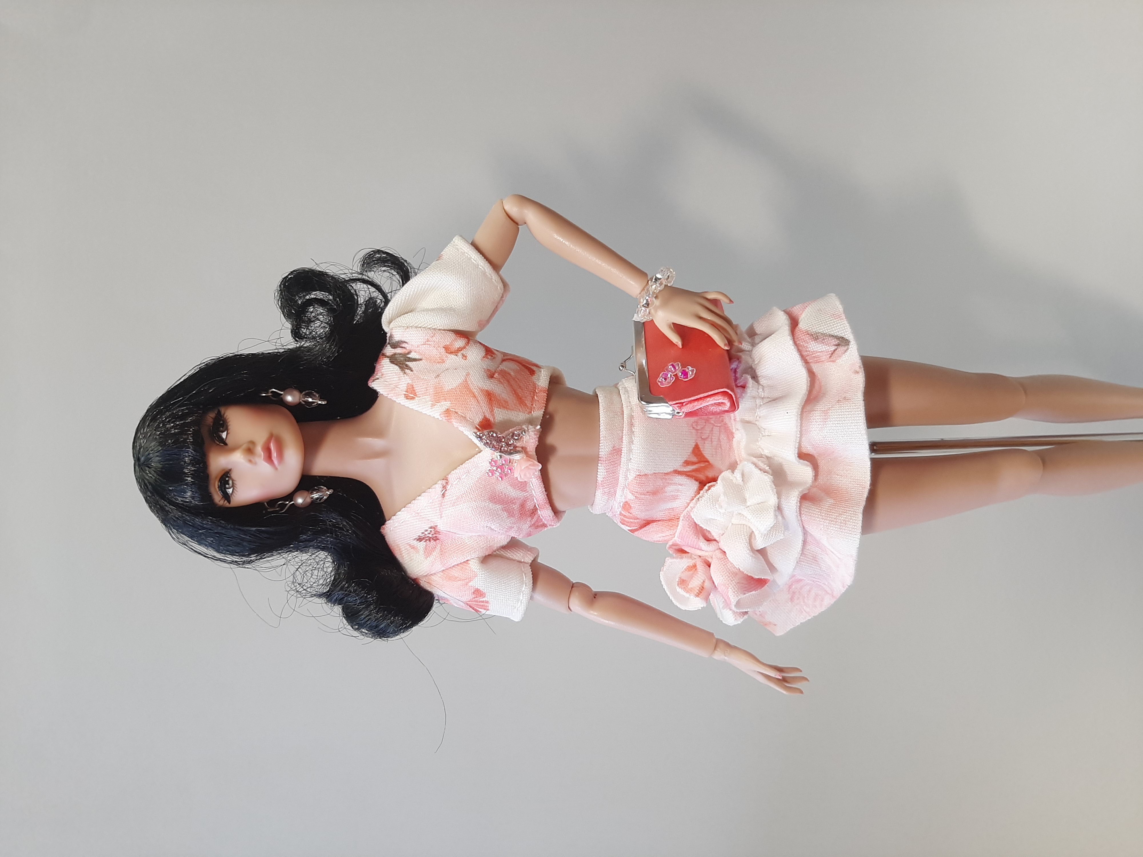 Crop top a volánková sukně pro panenky Barbie