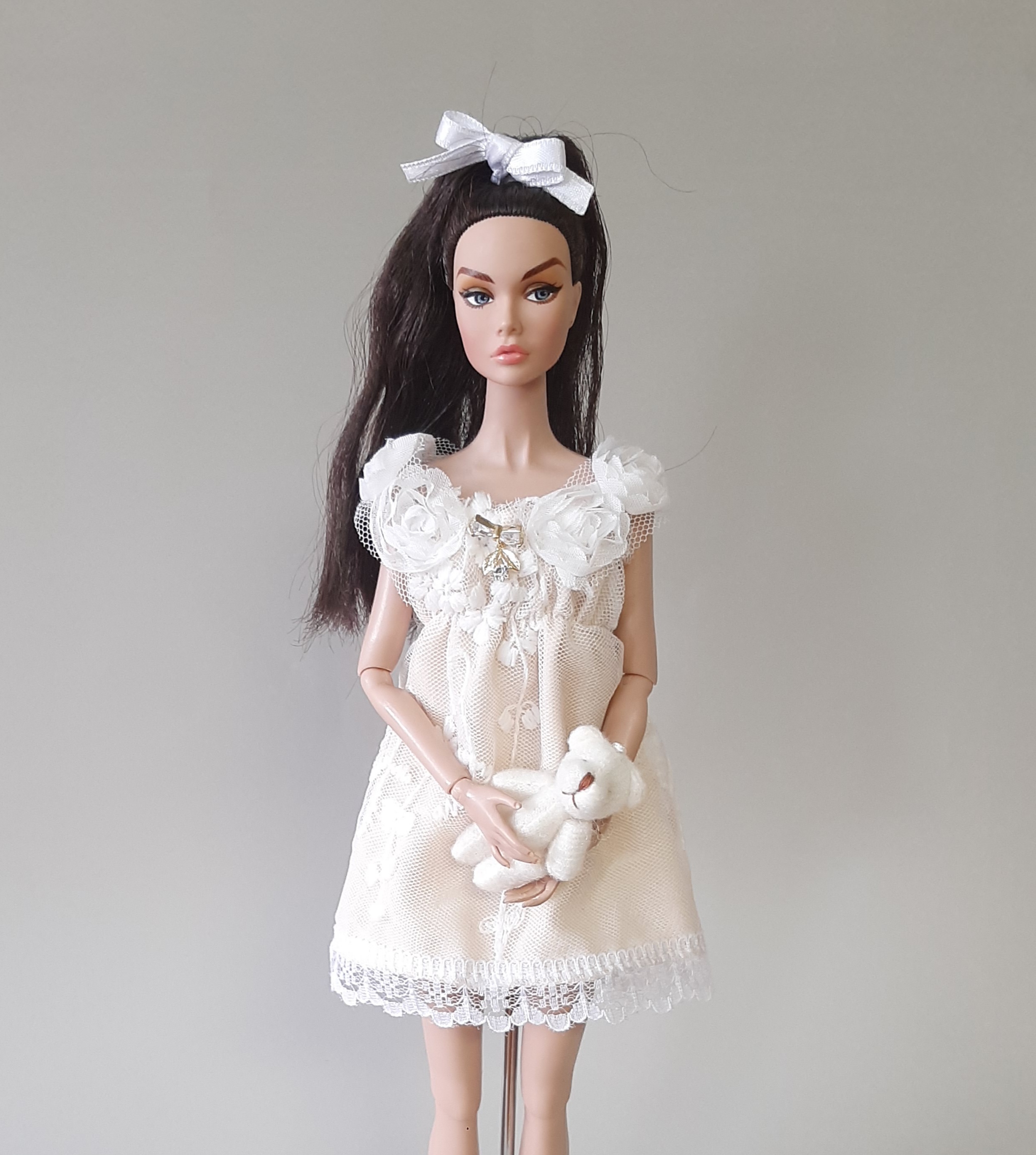 Něžné krajkové šatičky "Andělka" + plyšový medvídek 