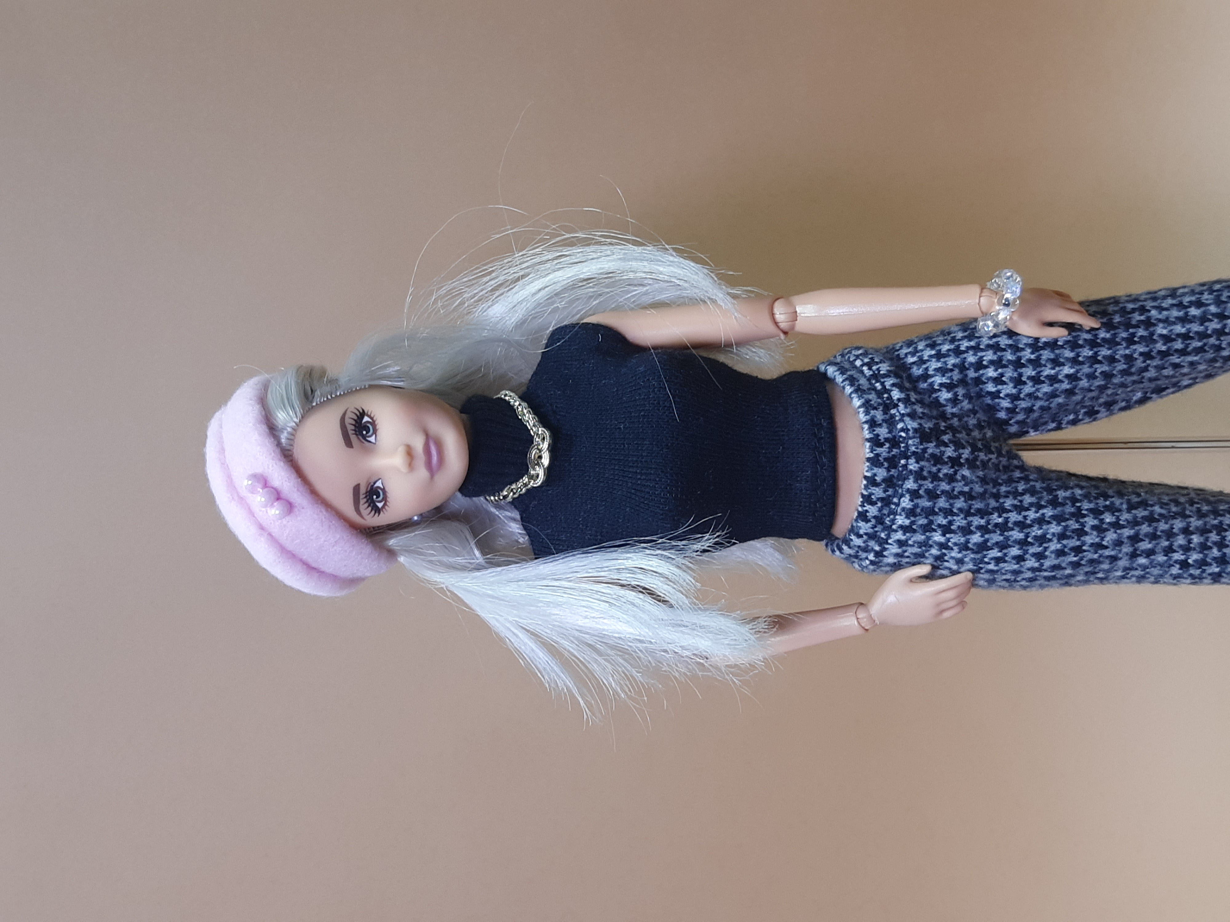 Roláček pro panenky , 32 barev 