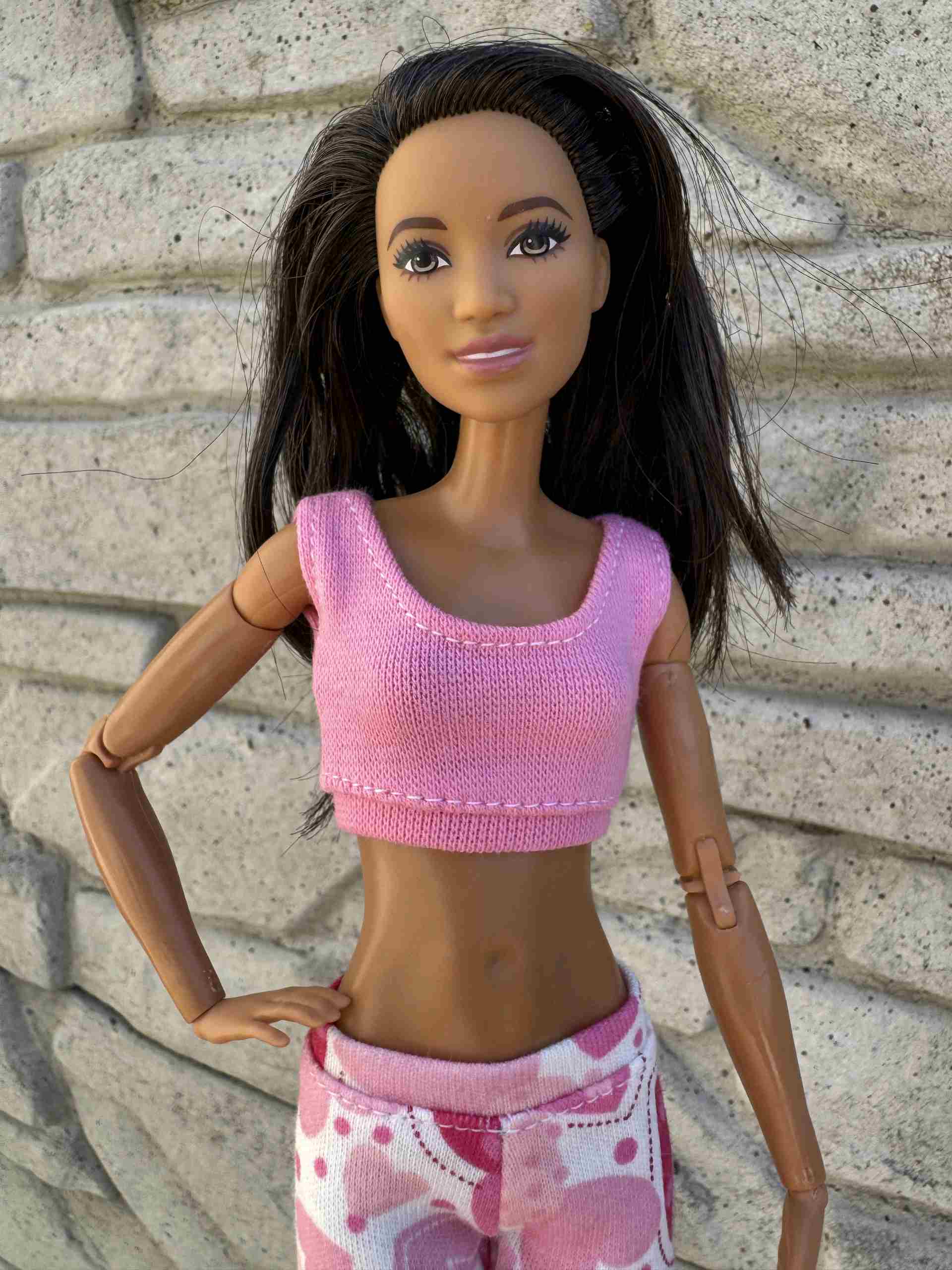 RŮŽOVÝ SPORTOVNÍ TOP  pro panenky Barbie