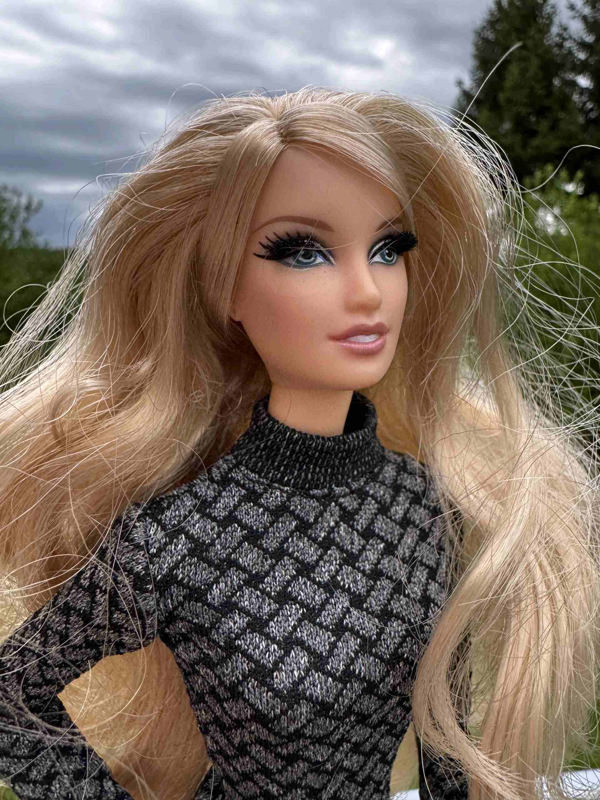 ​Sběratelská Barbie The Barbie Look: City Shopper (Black Label)