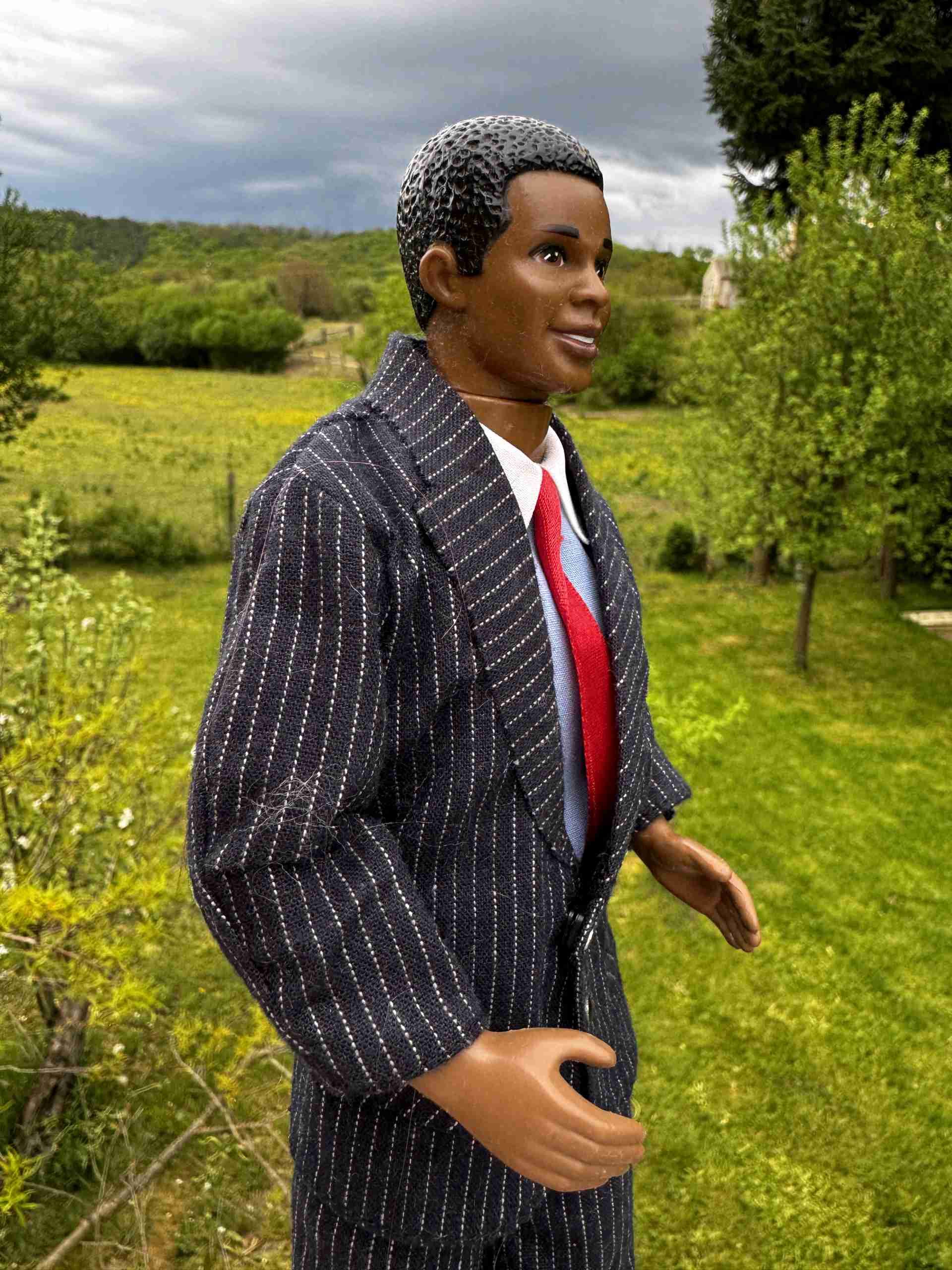 Sběratelský čenošský Ken Mattel: Steven v manažerském obleku (90. léta)
