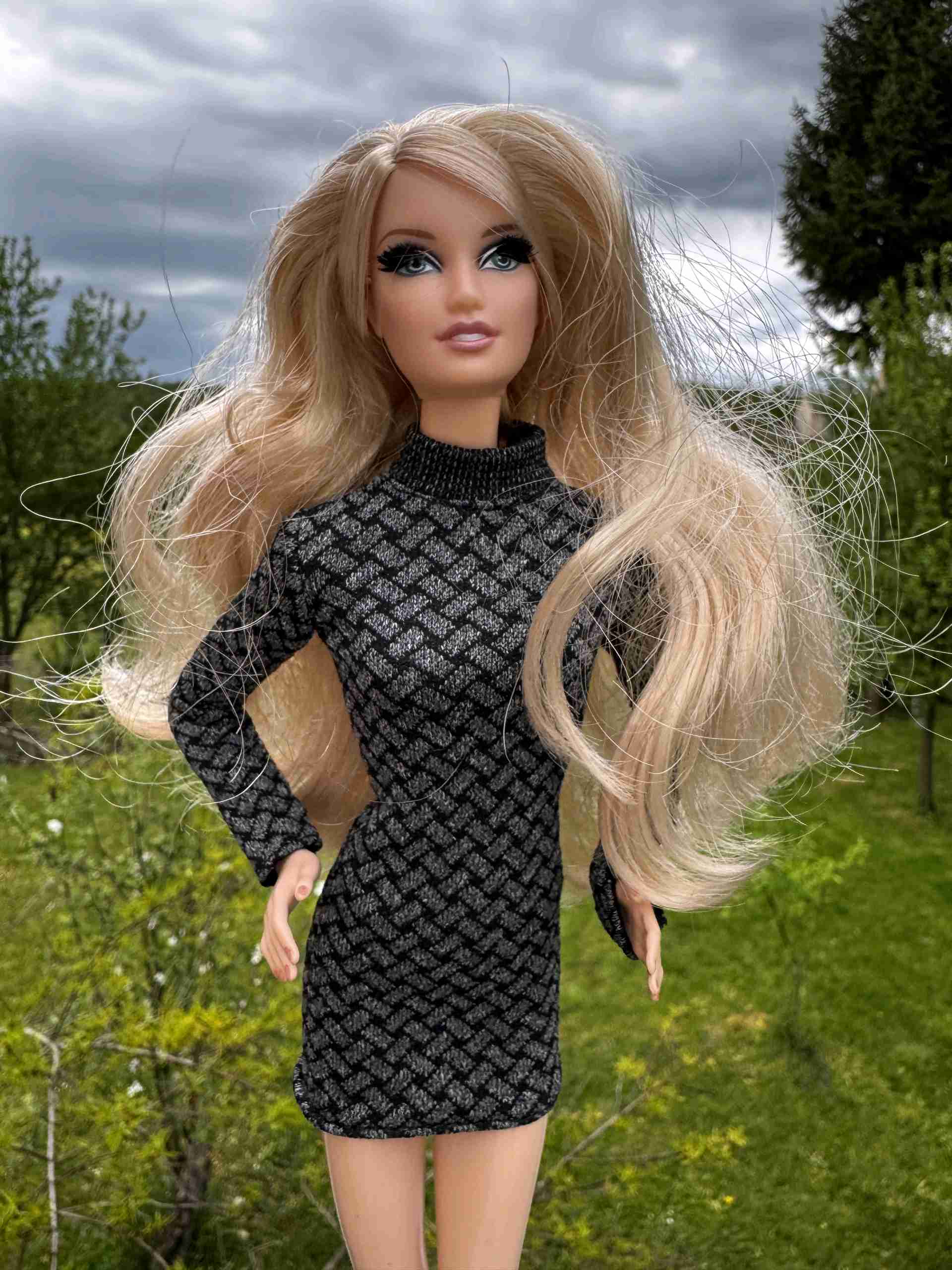 ​Sběratelská Barbie The Barbie Look: City Shopper (Black Label)